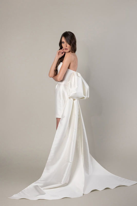 AUDREY CAPE